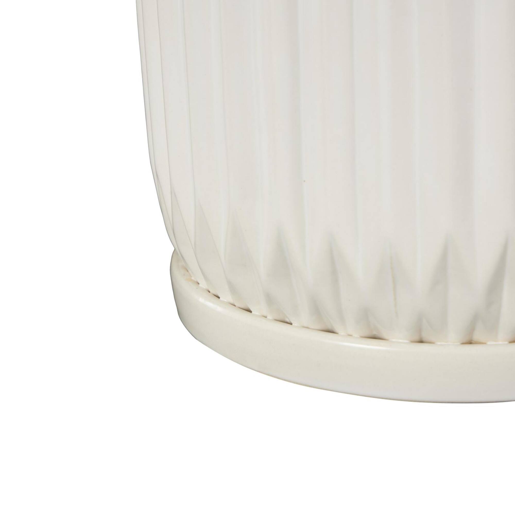 White Ribbed Textured Ceramic Planter Set